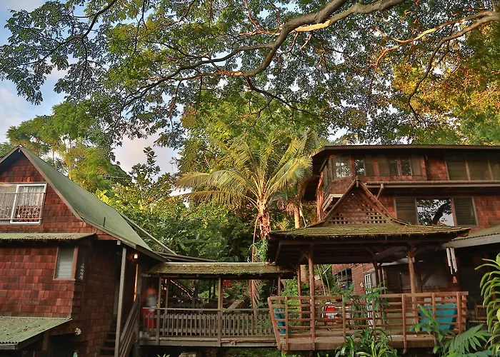 Hale Maluhia Country Inn